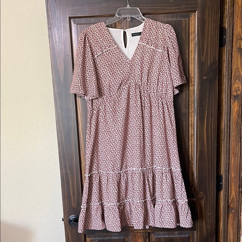 Mikarose Size M Floral V-Neck Flutter sleeve Midi Dress